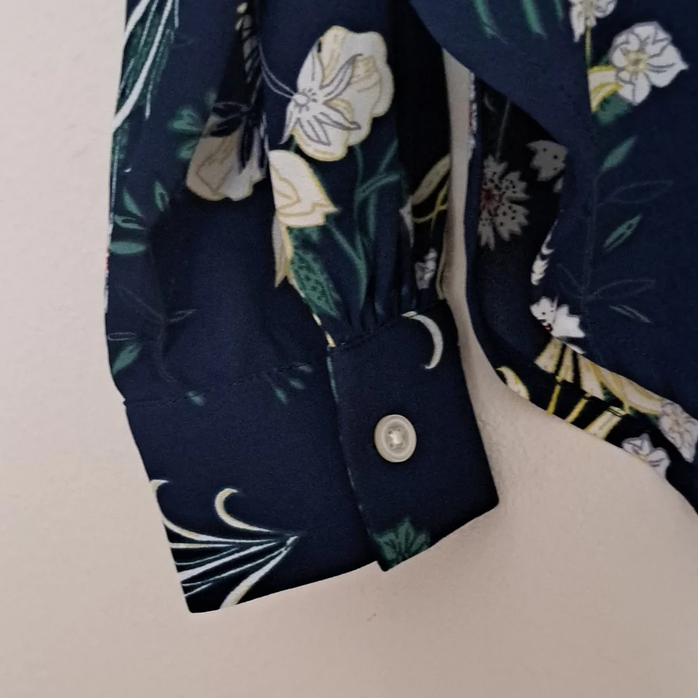 LOFT Petites Floral Career Top size S - Picture 5 of 6